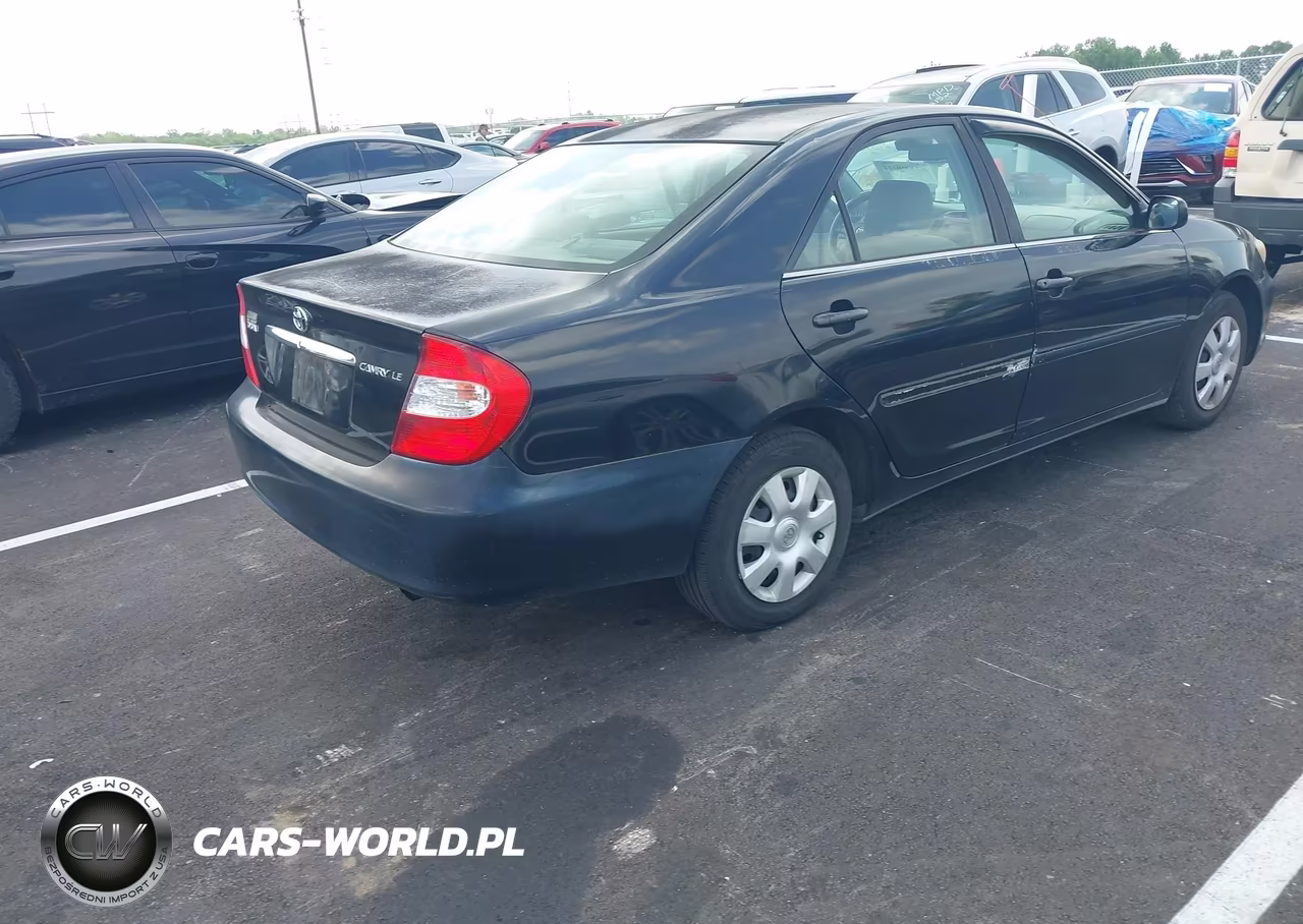 2002 Toyota Camry Le VIN:4T1BE32K02U025367 - 4