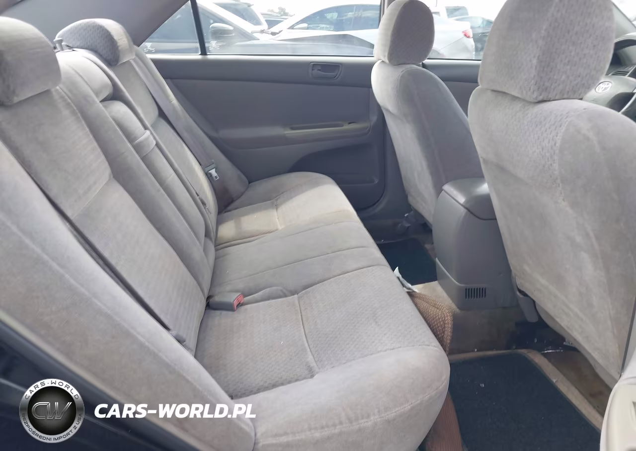 2002 Toyota Camry Le VIN:4T1BE32K02U025367 - 8