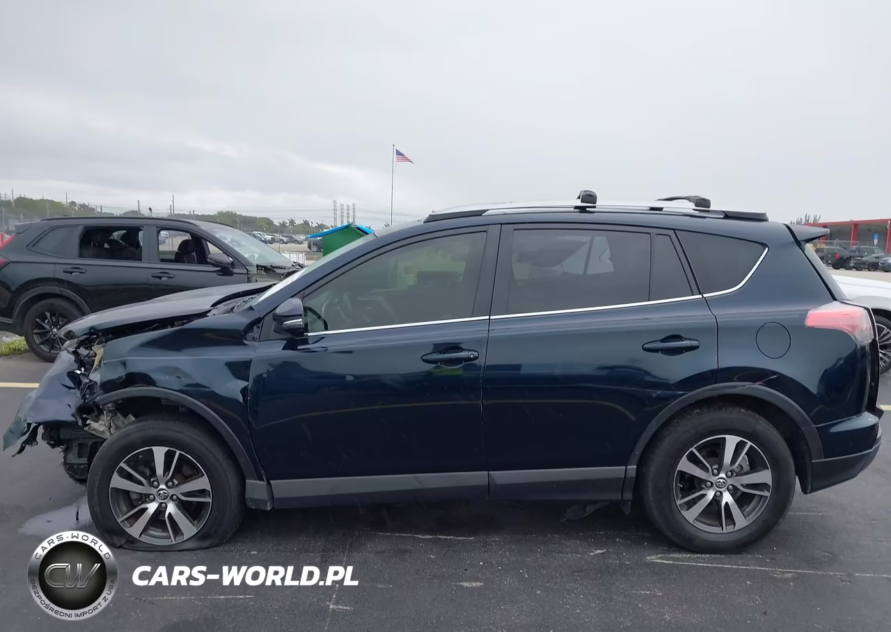 2018 Toyota Rav4 Xle VIN:JTMWFREV5JD112837 - 14