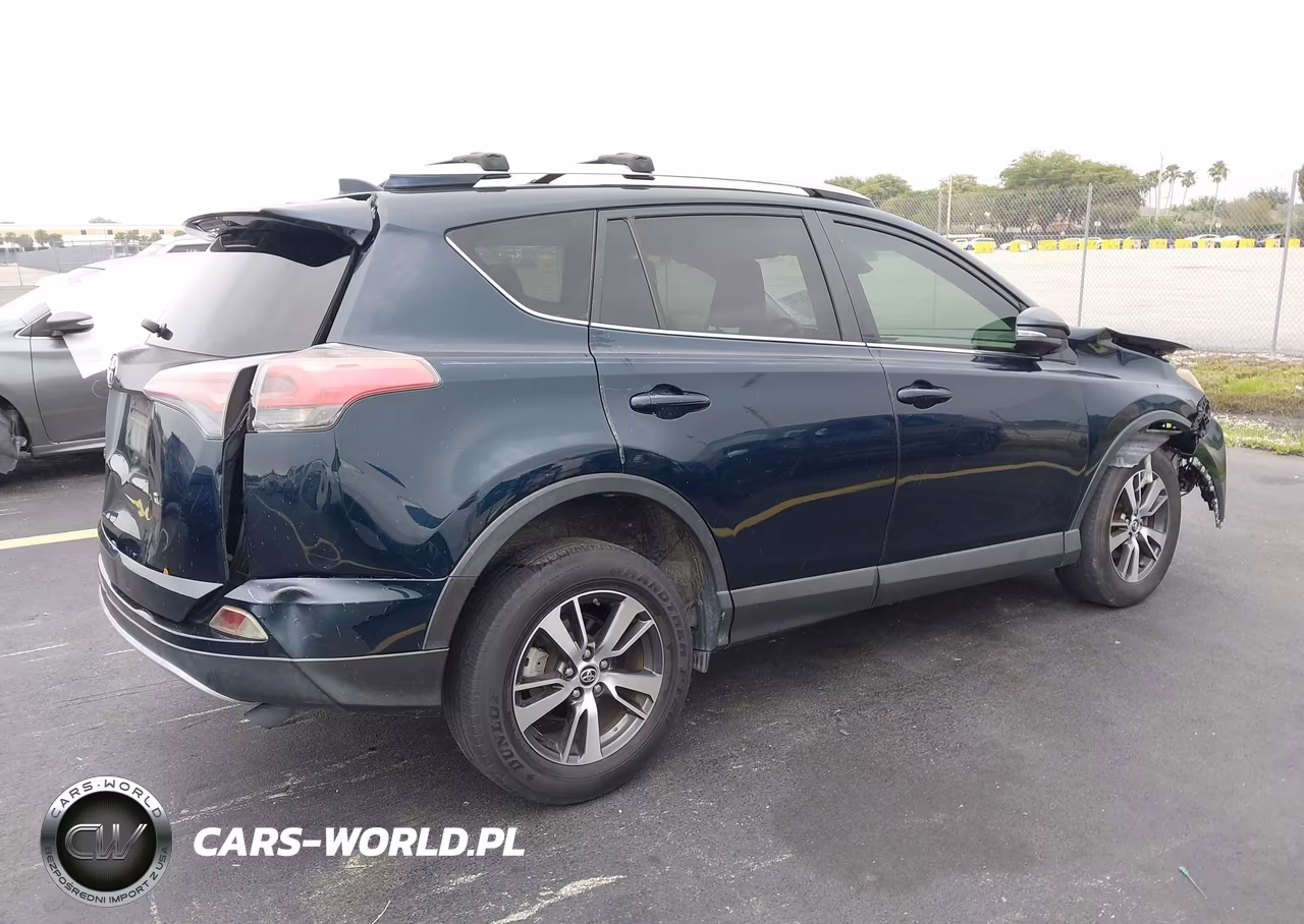 2018 Toyota Rav4 Xle VIN:JTMWFREV5JD112837 - 4