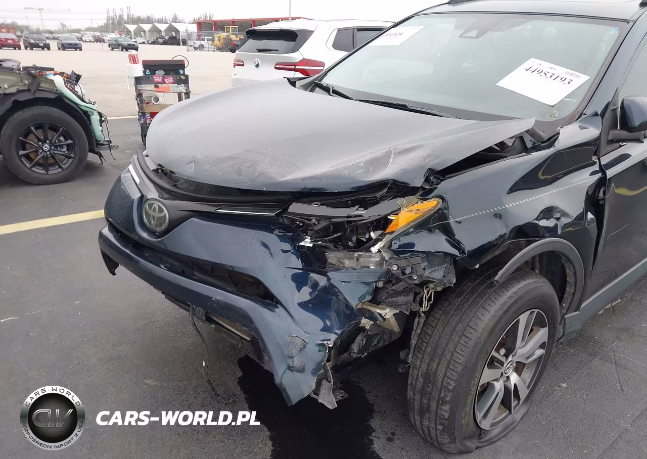 2018 Toyota Rav4 Xle VIN:JTMWFREV5JD112837 - 6