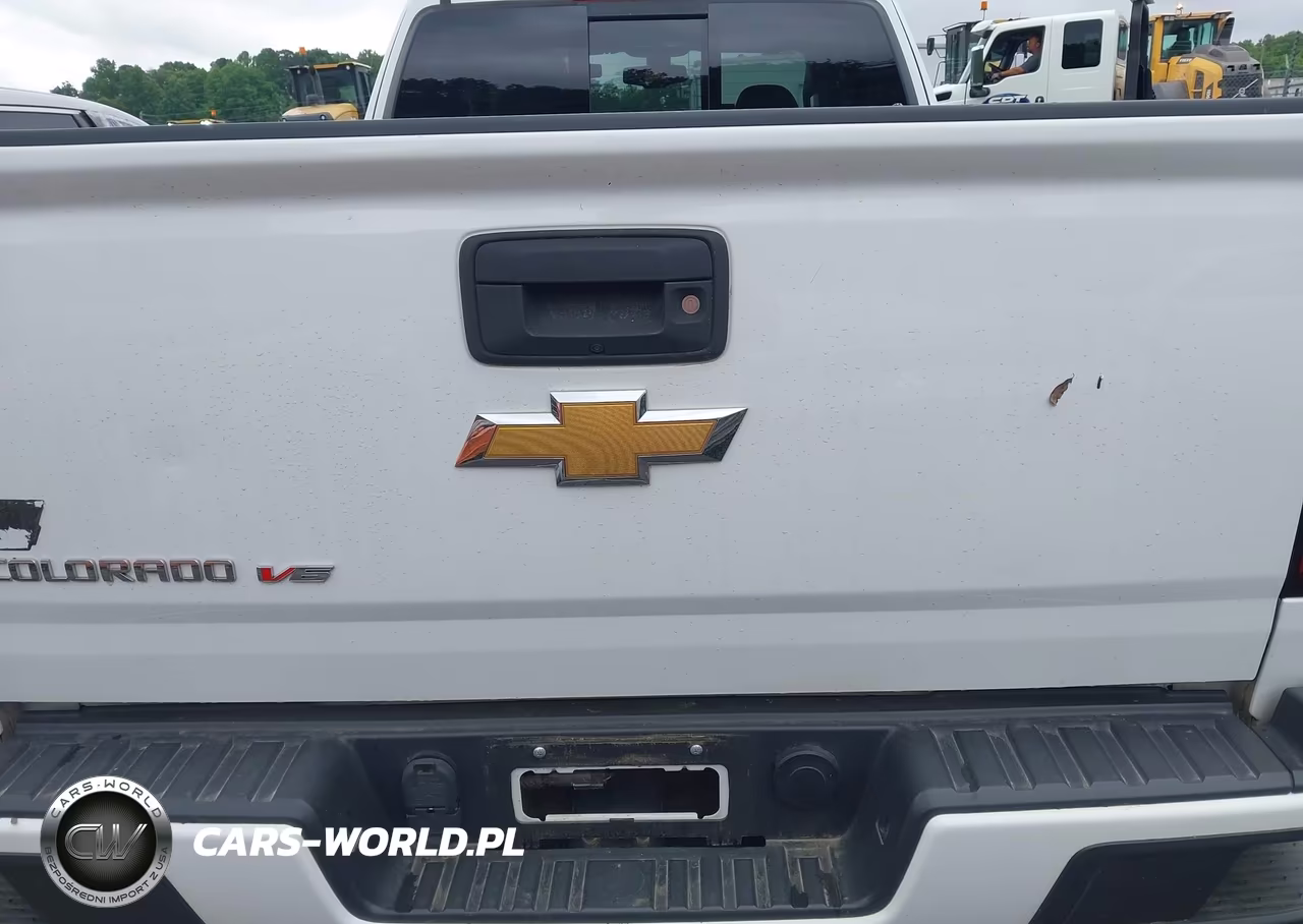 2018 Chevrolet Colorado Z71 VIN:1GCHTDEN0J1293707 - 16