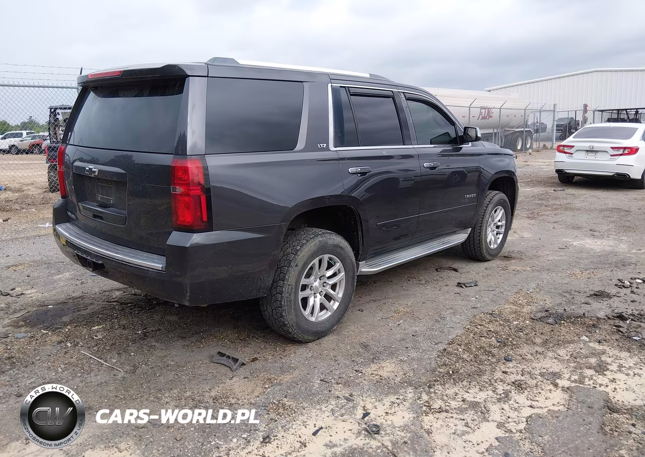 2015 Chevrolet Tahoe Ltz VIN:1GNSCCKC6FR122995 - 4