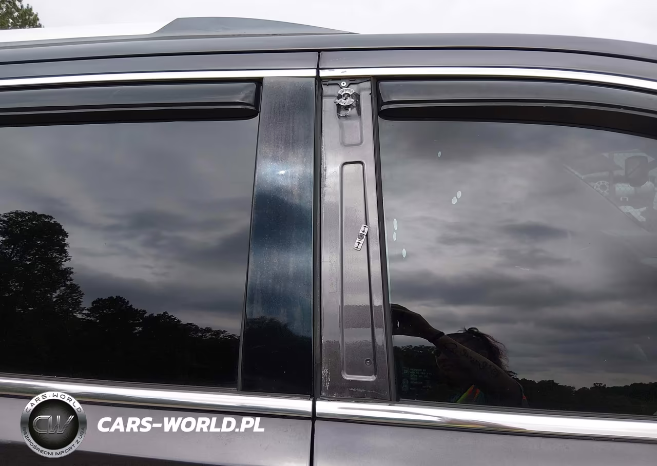 2015 Chevrolet Tahoe Ltz VIN:1GNSCCKC6FR122995 - 6