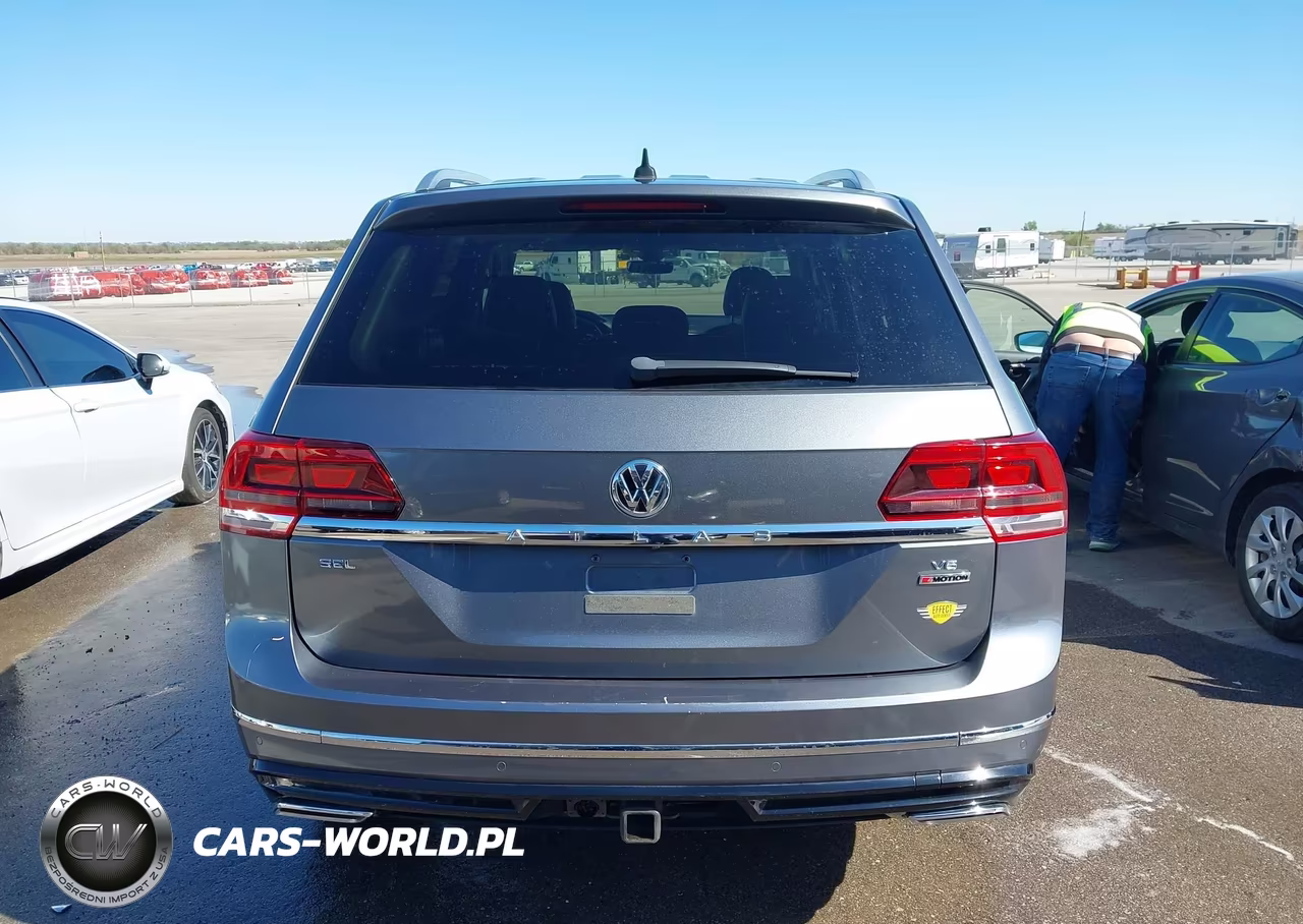 2018 Volkswagen Atlas 3.6L V6 Sel VIN:1V2RR2CA9JC562698 - 17