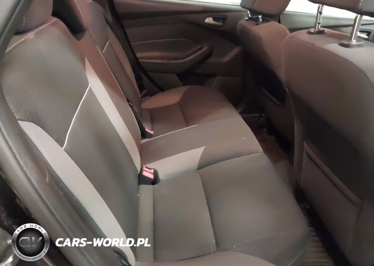2013 Ford Focus Se VIN:1FADP3K25DL296186 - 8