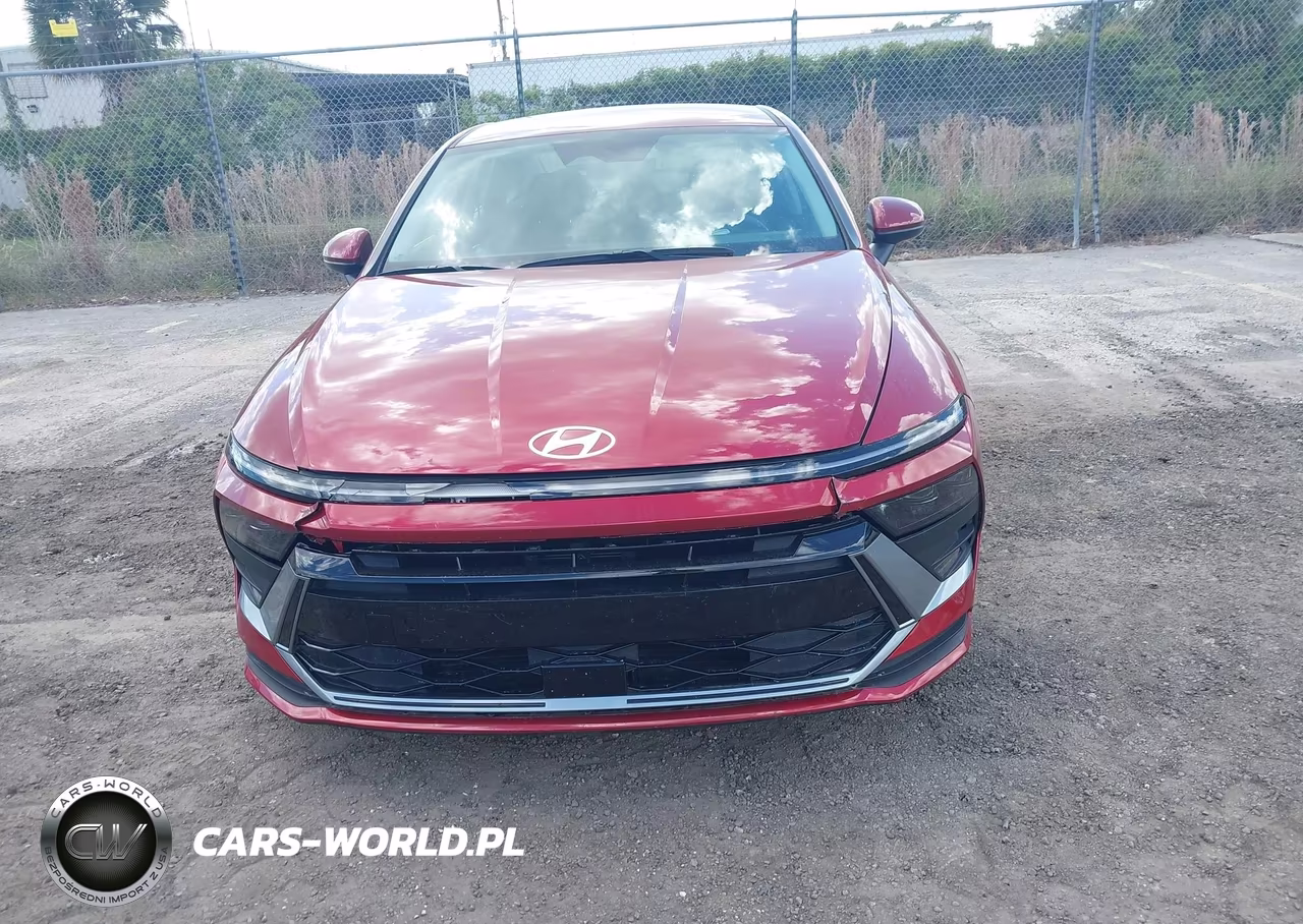 2026 Hyundai Sonata Hybrid Blue VIN:KMHL24JJ8TA138417 - 12