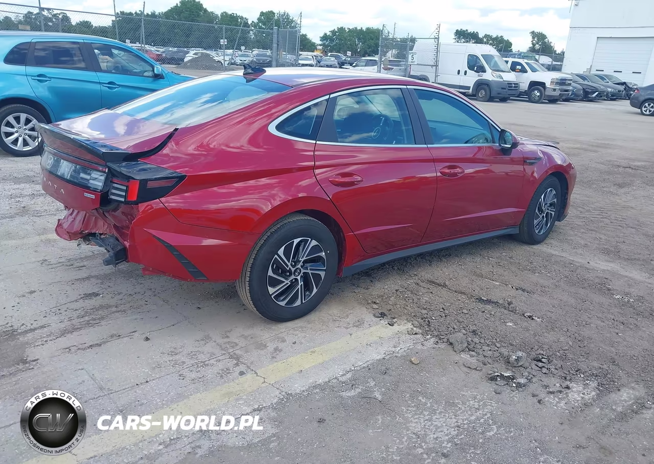 2026 Hyundai Sonata Hybrid Blue VIN:KMHL24JJ8TA138417 - 4