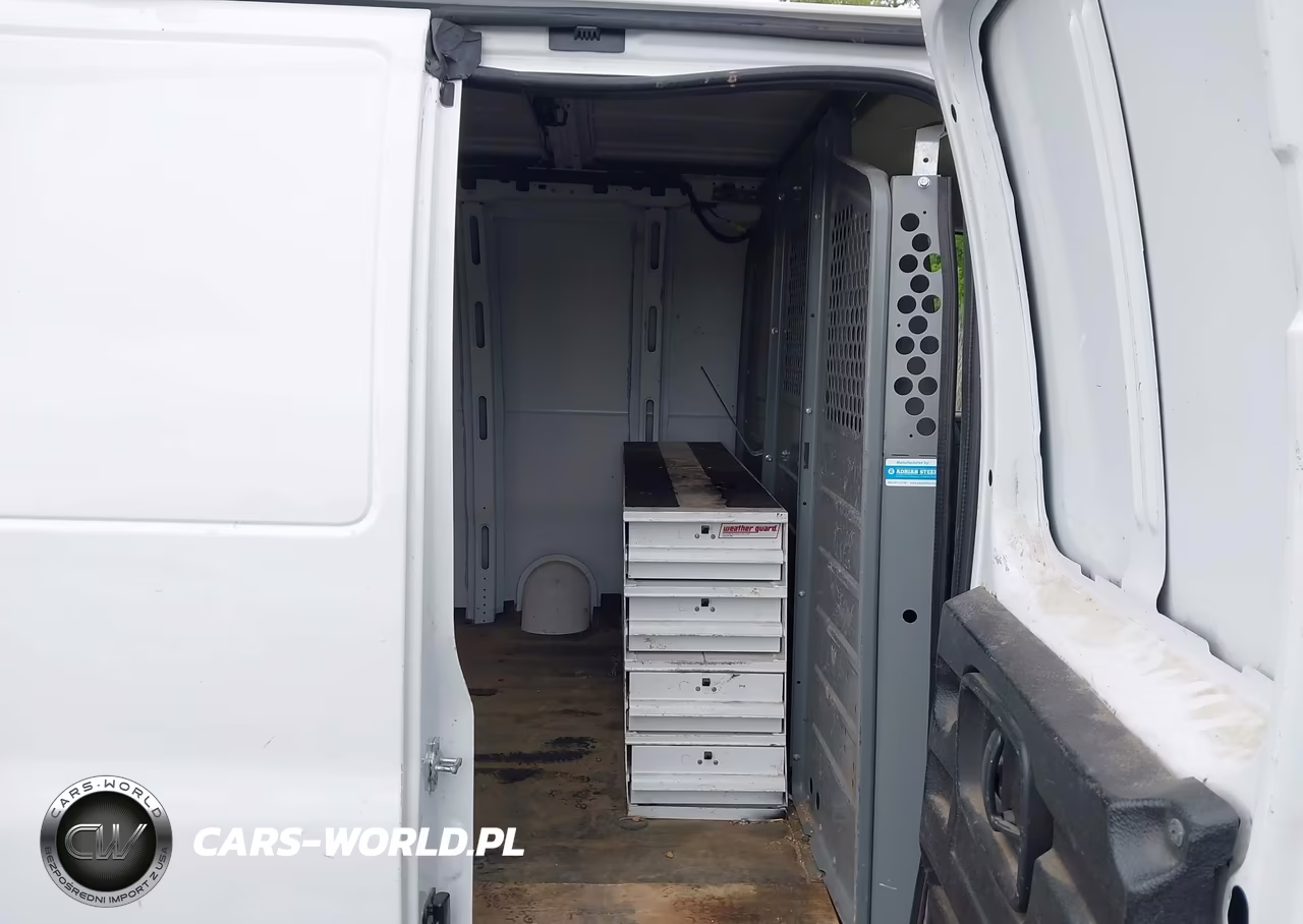 2017 Chevrolet Express 3500 Work Van VIN:1GCZGGFG6H1162351 - 8