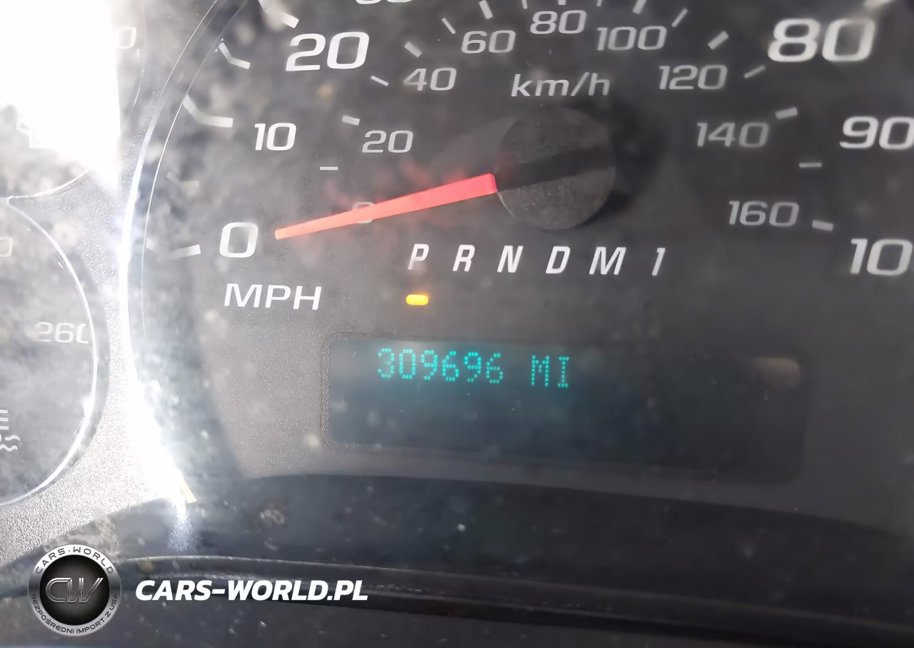 2010 GMC Savana Cutaway Work Van VIN:1GD6G4BG3A1900910 - 10