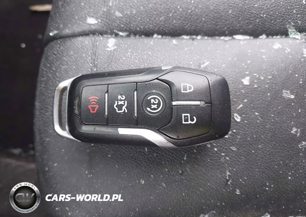 2015 Ford Edge Titanium VIN:2FMTK3K98FBB72400 - 11