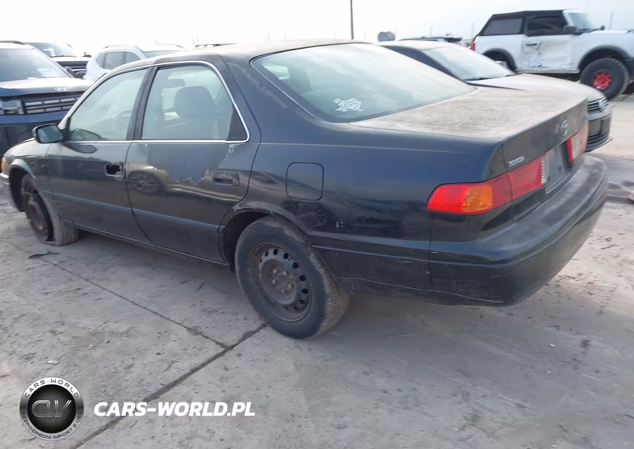 2000 Toyota Camry Le V6 VIN:4T1BF28K1YU947797 - 3