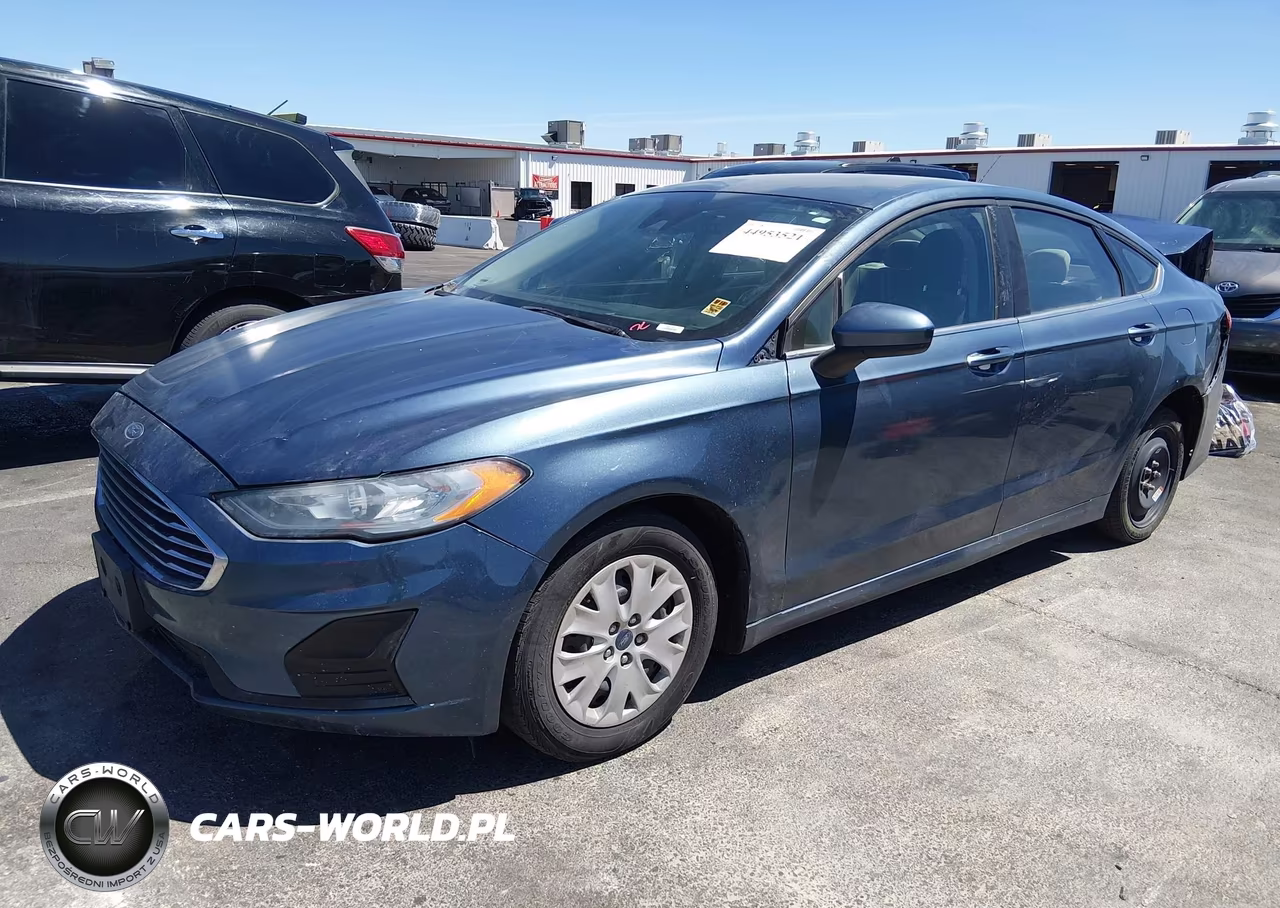 2019 Ford Fusion S VIN:3FA6P0G79KR201137 - 2