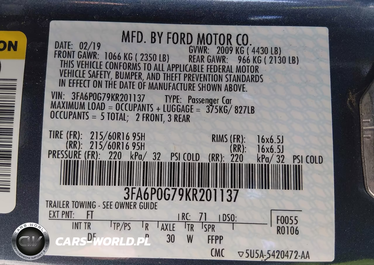 2019 Ford Fusion S VIN:3FA6P0G79KR201137 - 9