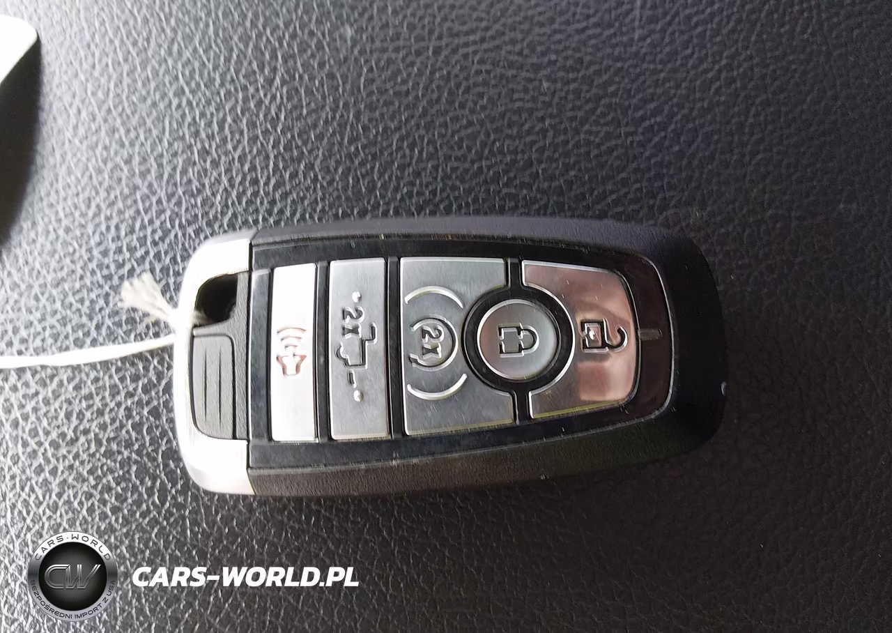 2022 Ford F-250 Lariat VIN:1FT8W2BTXNEC43636 - 10