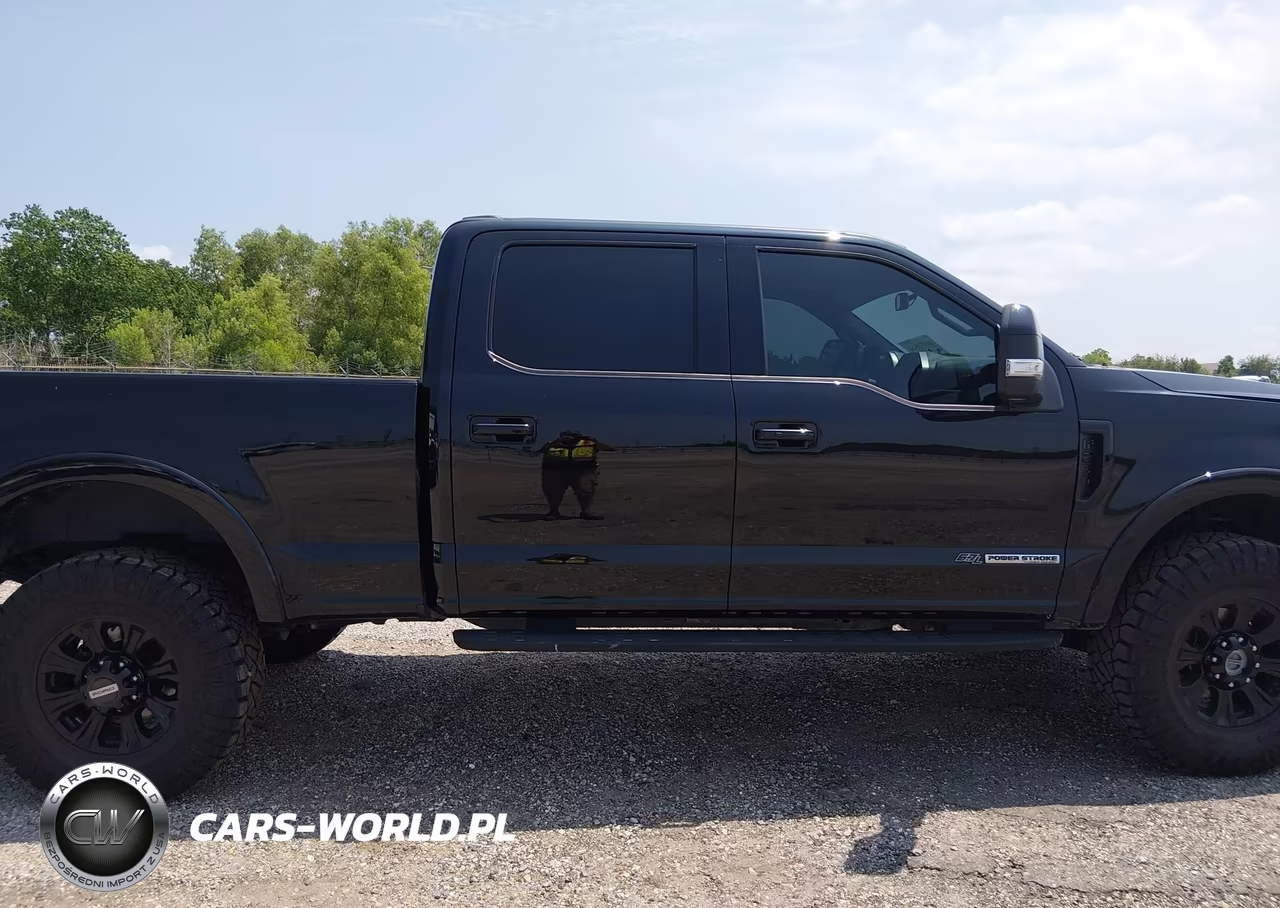 2022 Ford F-250 Lariat VIN:1FT8W2BTXNEC43636 - 13