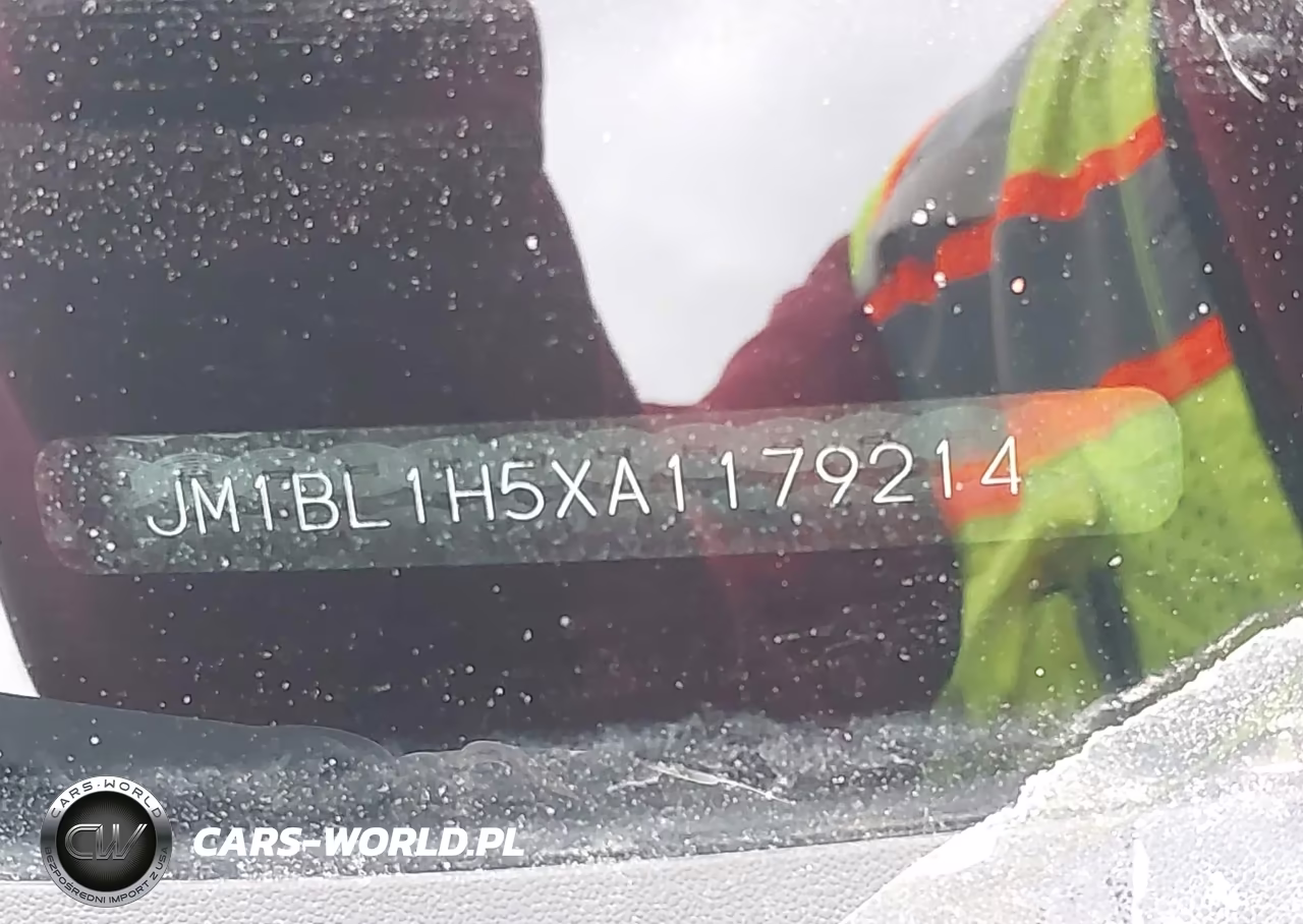 2010 Mazda 3 S VIN:JM1BL1H5XA1179214 - 9