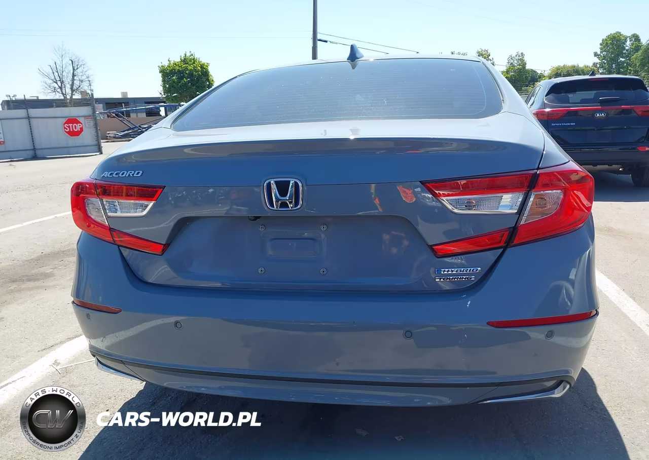 2021 Honda Accord Hybrid Touring VIN:1HGCV3F93MA000968 - 16