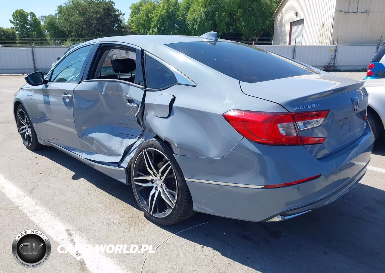 2021 Honda Accord Hybrid Touring VIN:1HGCV3F93MA000968 - 3