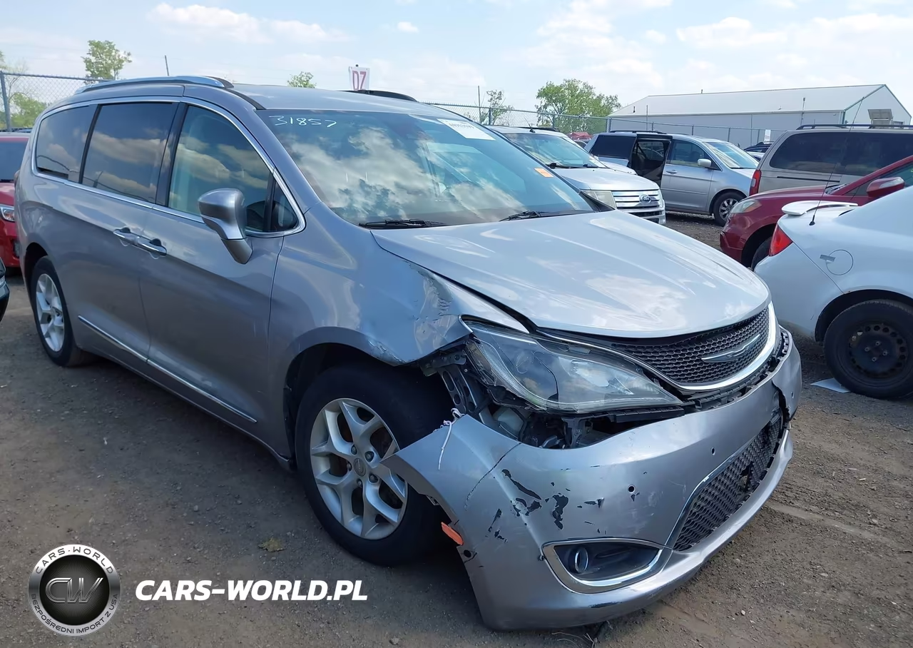 2018 Chrysler Pacifica Touring L Plus