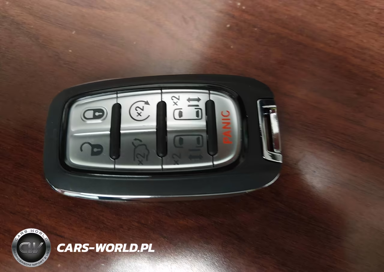 2018 Chrysler Pacifica Touring L Plus VIN:2C4RC1EG9JR212624 - 11