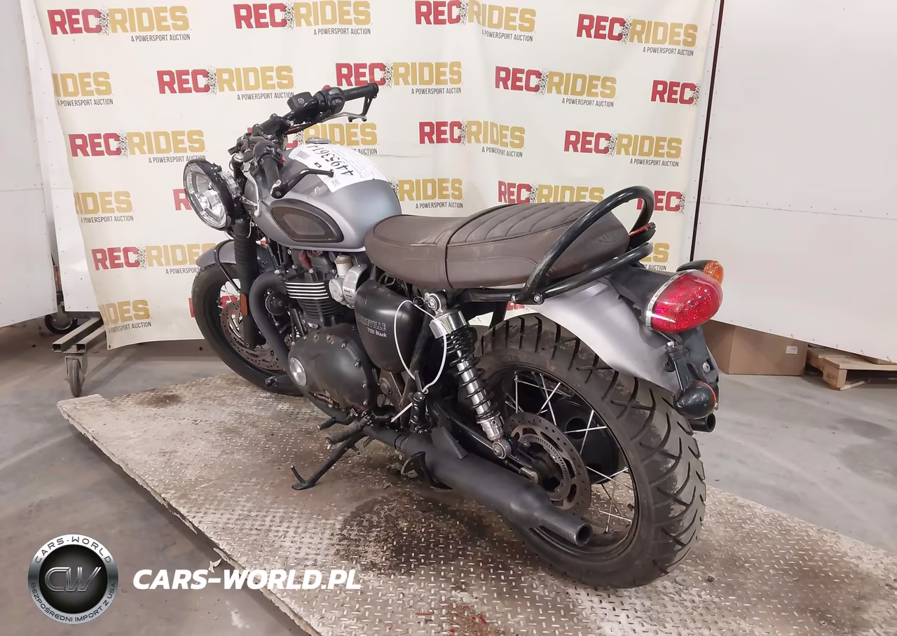 2016 Triumph Motorcycle Bonneville T120 VIN:SMTD40HL1GT756841 - 3