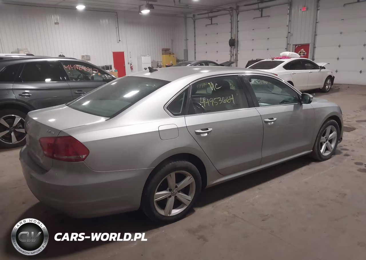 2013 Volkswagen Passat 2.0L Tdi Se VIN:1VWBN7A38DC046740 - 4