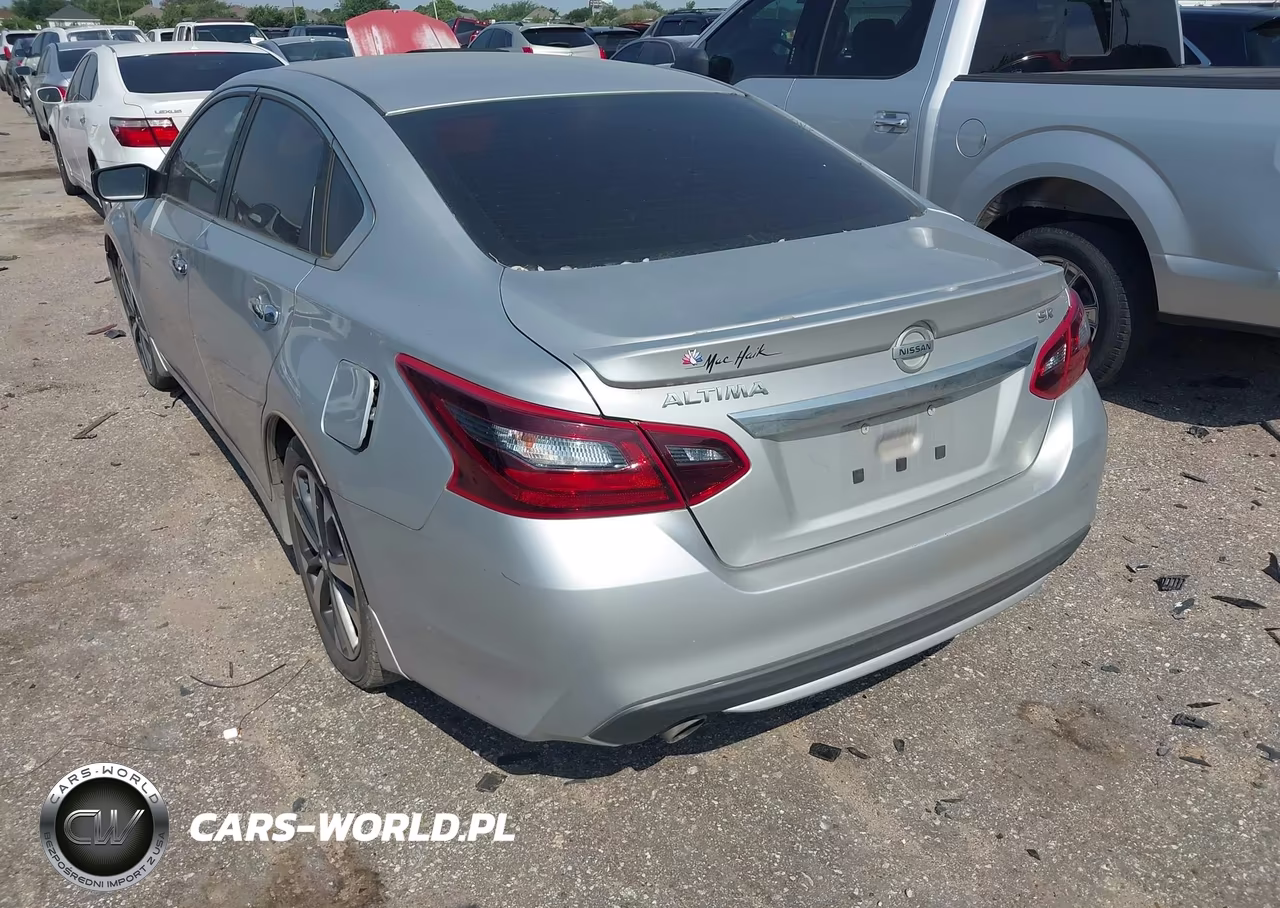2017 Nissan Altima 2.5 Sr VIN:1N4AL3AP9HC159303 - 3