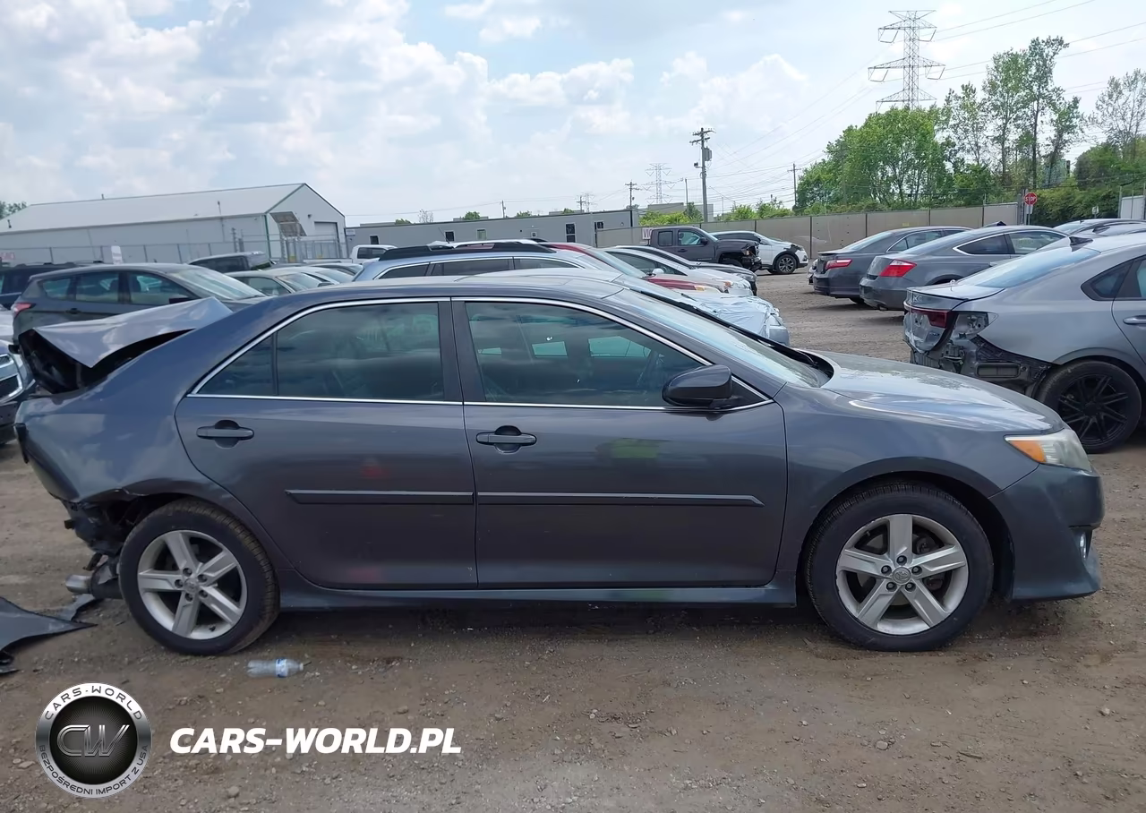 2014 Toyota Camry Se VIN:4T1BF1FK0EU348561 - 14