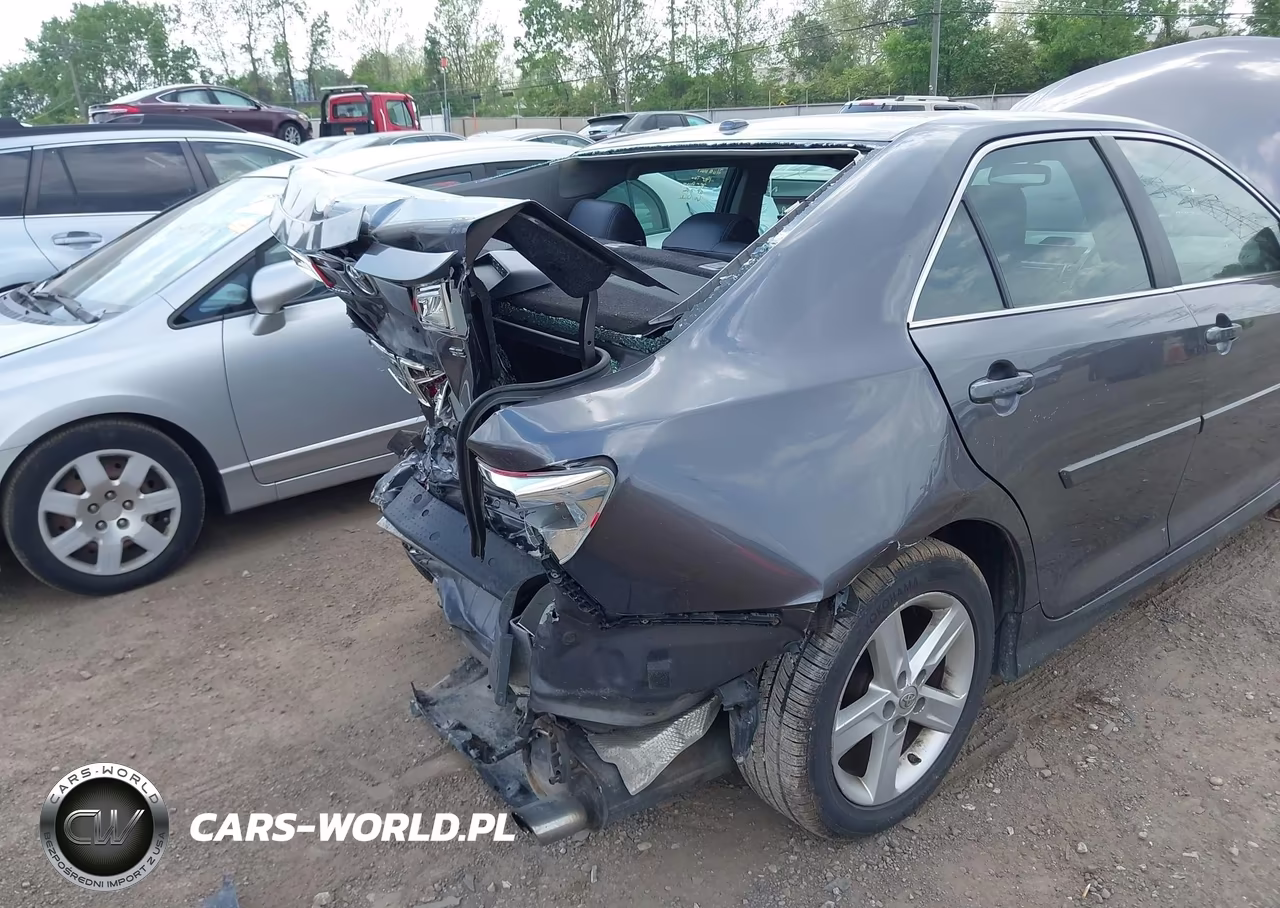 2014 Toyota Camry Se VIN:4T1BF1FK0EU348561 - 18