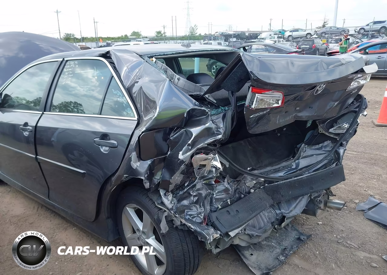 2014 Toyota Camry Se VIN:4T1BF1FK0EU348561 - 19