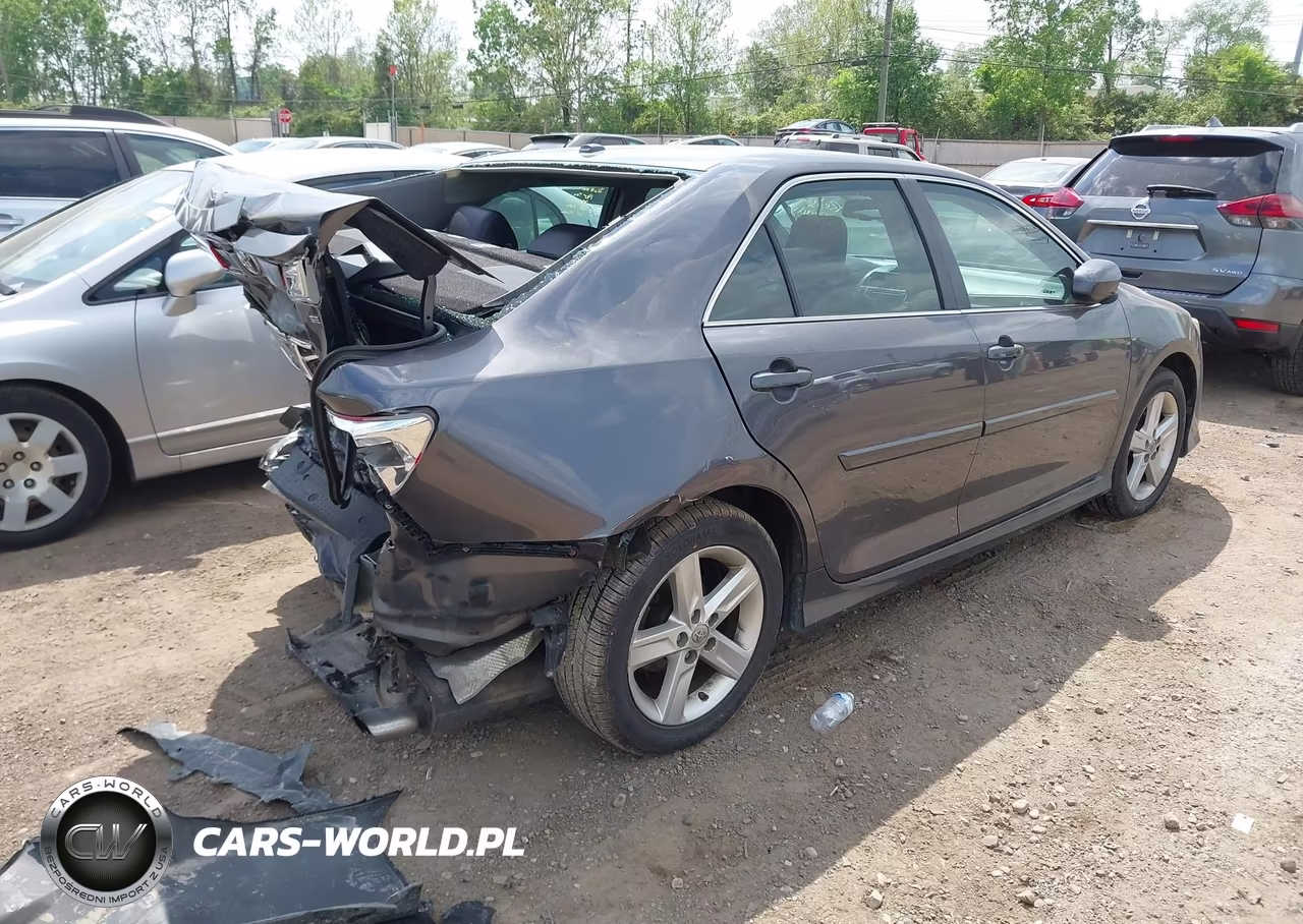 2014 Toyota Camry Se VIN:4T1BF1FK0EU348561 - 4
