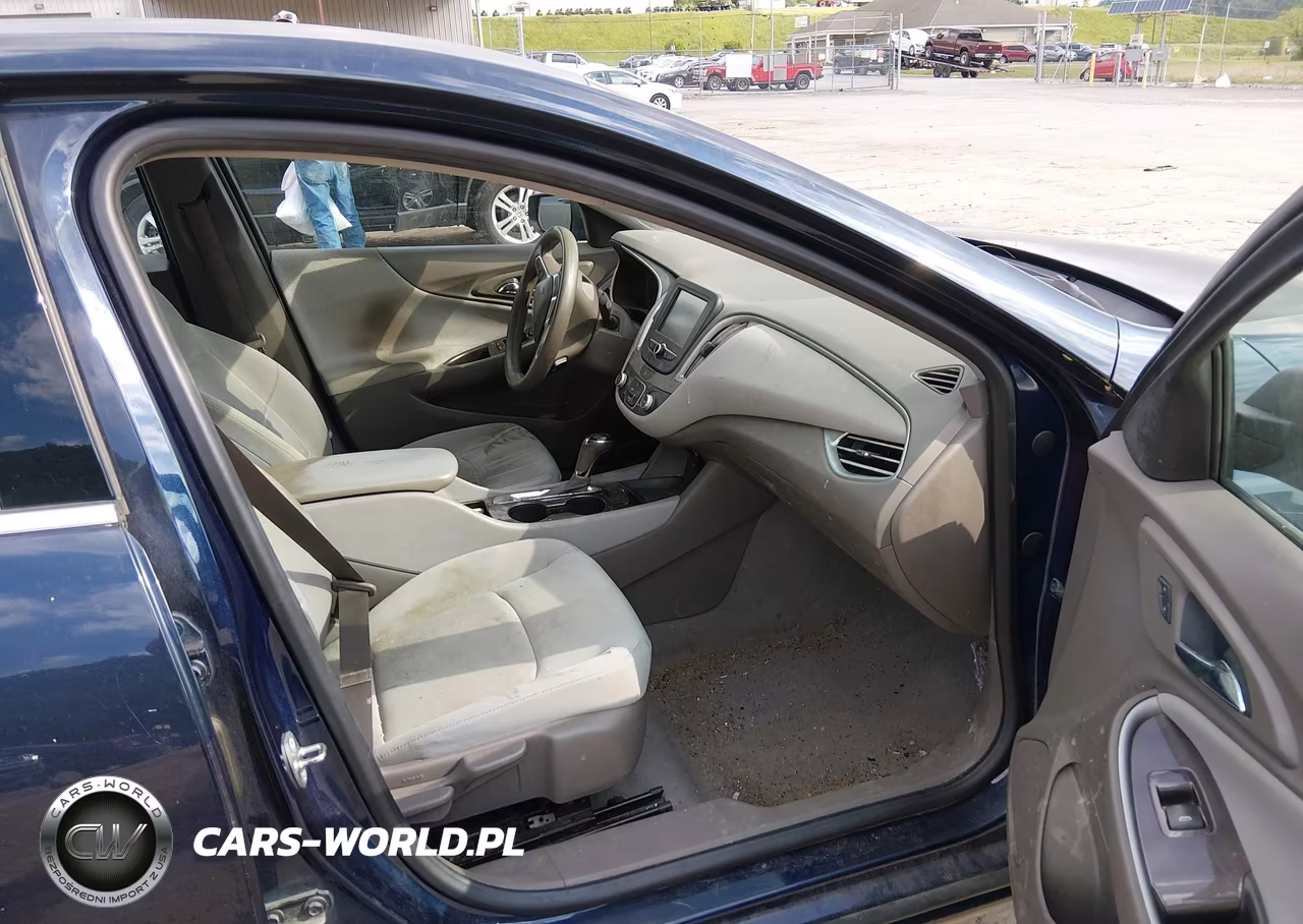 2017 Chevrolet Malibu Ls VIN:1G1ZB5ST4HF188366 - 5