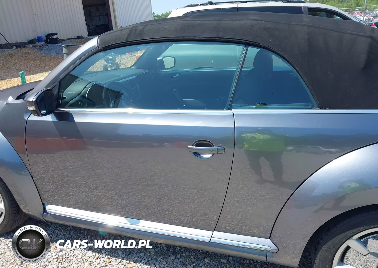 2015 Volkswagen Beetle 1.8T VIN:3VW507ATXFM800265 - 13
