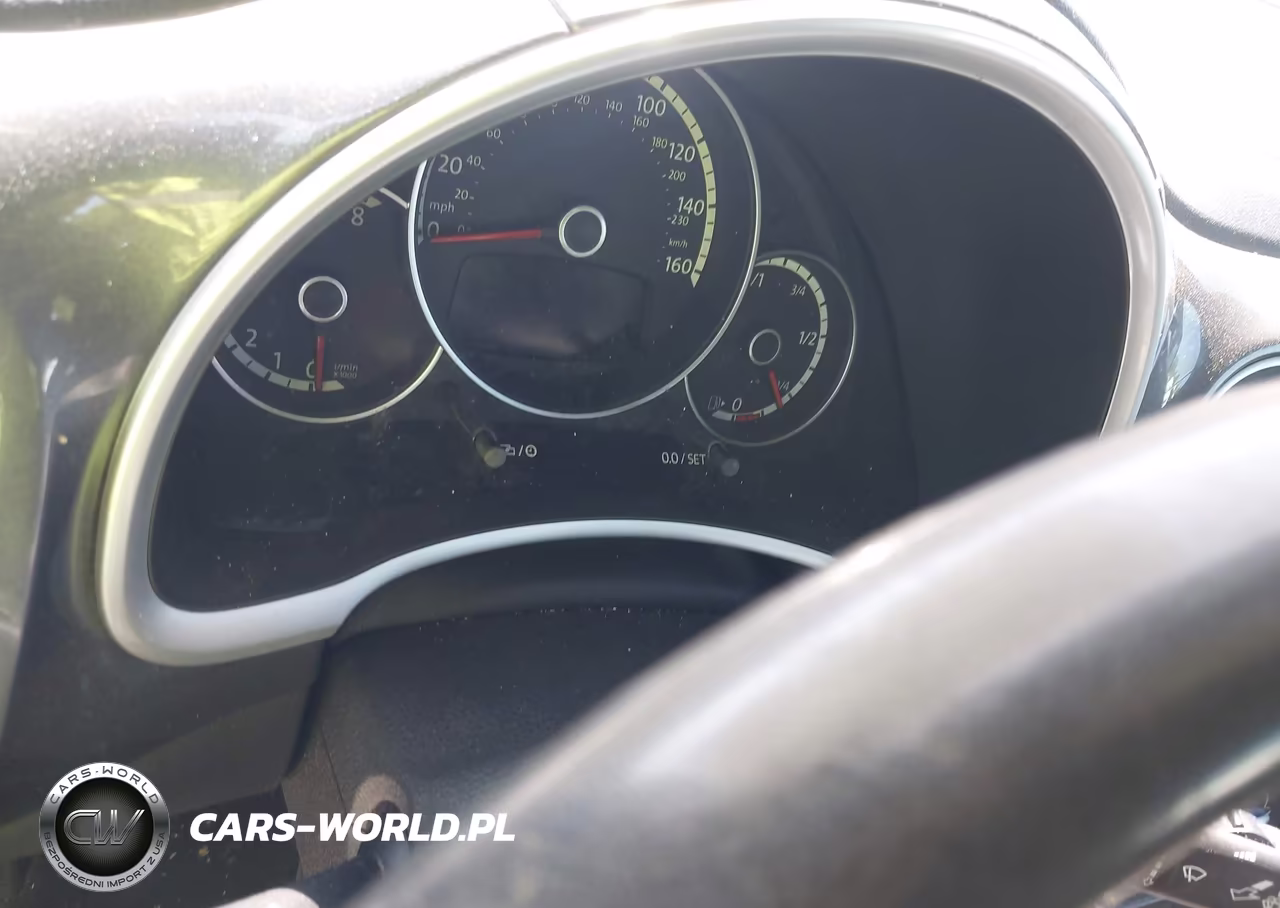 2015 Volkswagen Beetle 1.8T VIN:3VW507ATXFM800265 - 7
