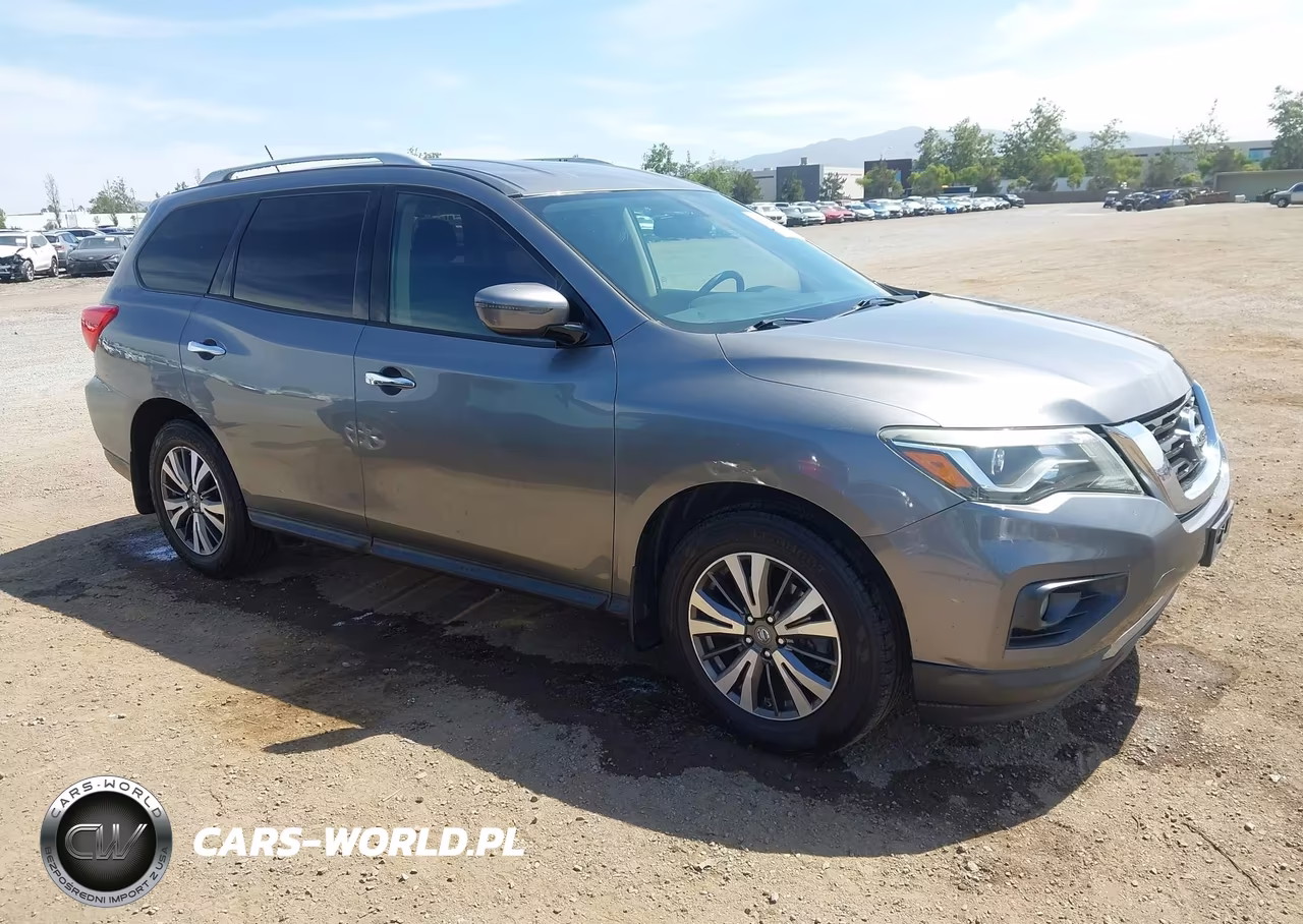 2018 Nissan Pathfinder Sv