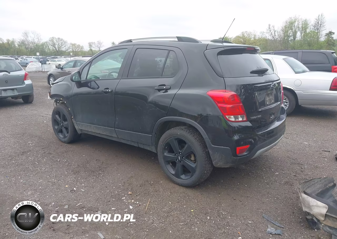 2018 Chevrolet Trax Premier VIN:KL7CJRSB4JB646867 - 3
