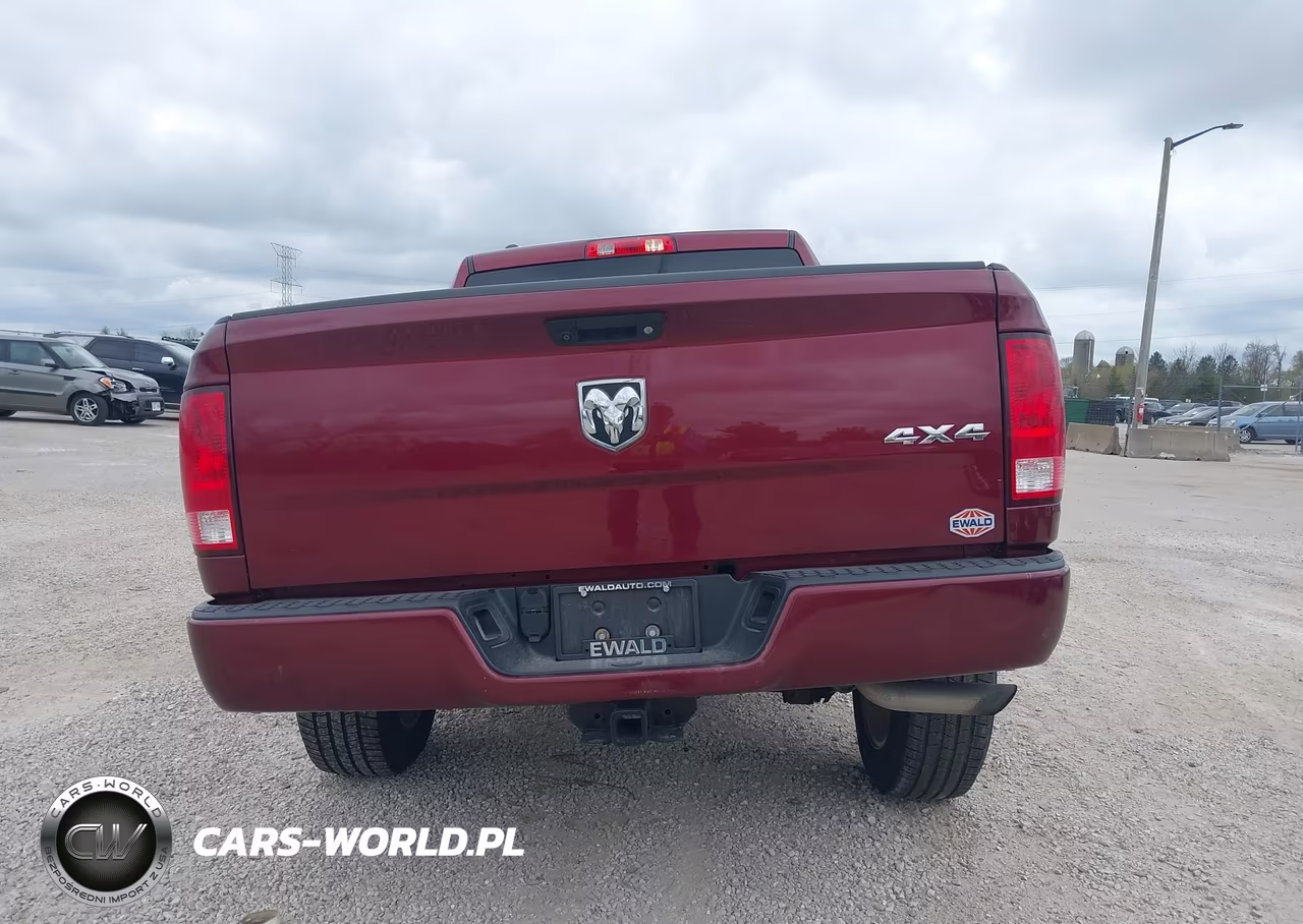 2018 Ram 1500 Express 4X4 6'4 Box VIN:1C6RR7FG0JS130173 - 16