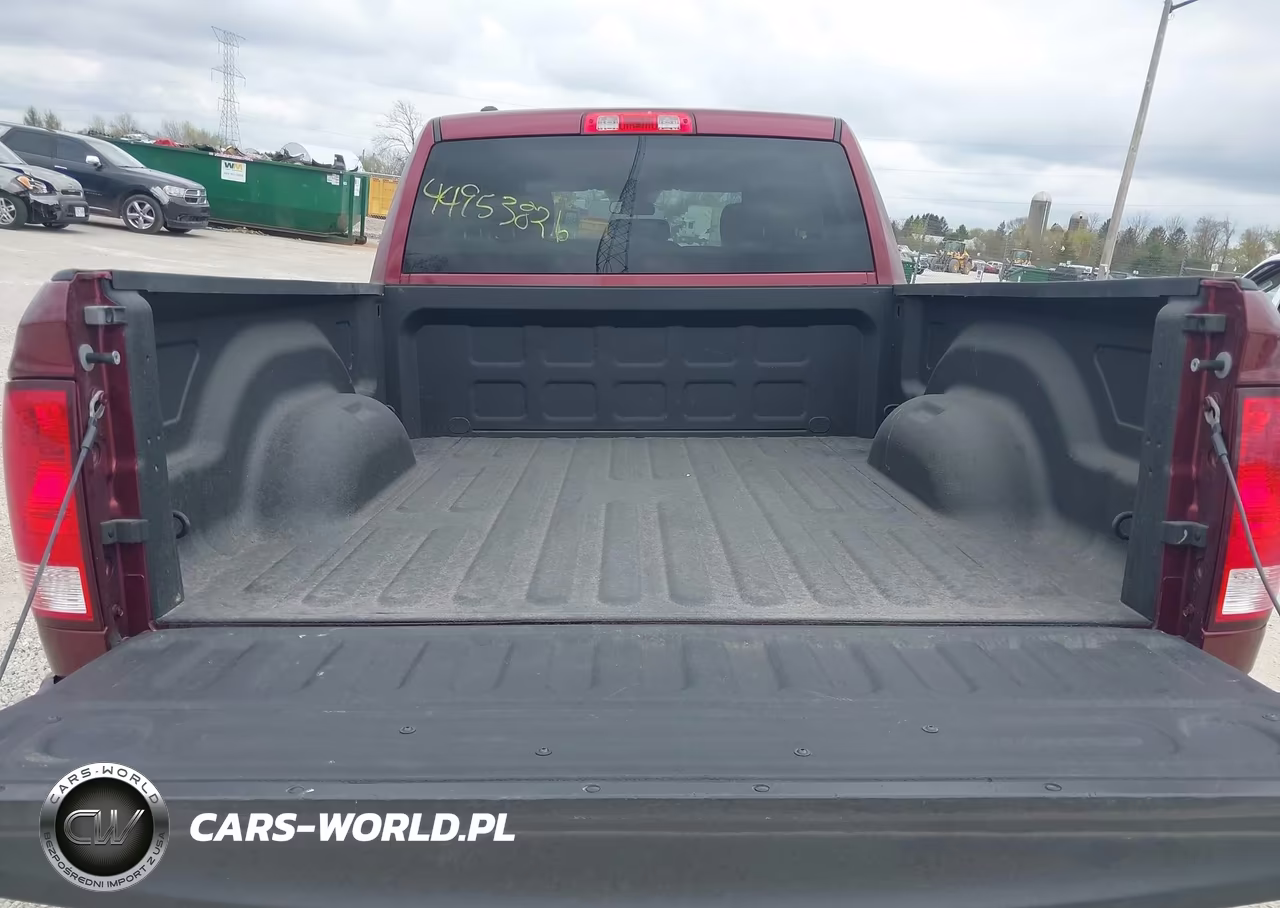 2018 Ram 1500 Express 4X4 6'4 Box VIN:1C6RR7FG0JS130173 - 17