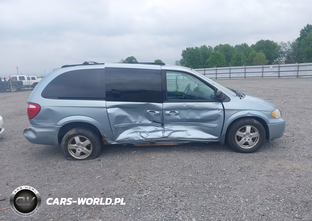 2005 Dodge Grand Caravan Sxt VIN:2D4GP44L75R465607 - 13