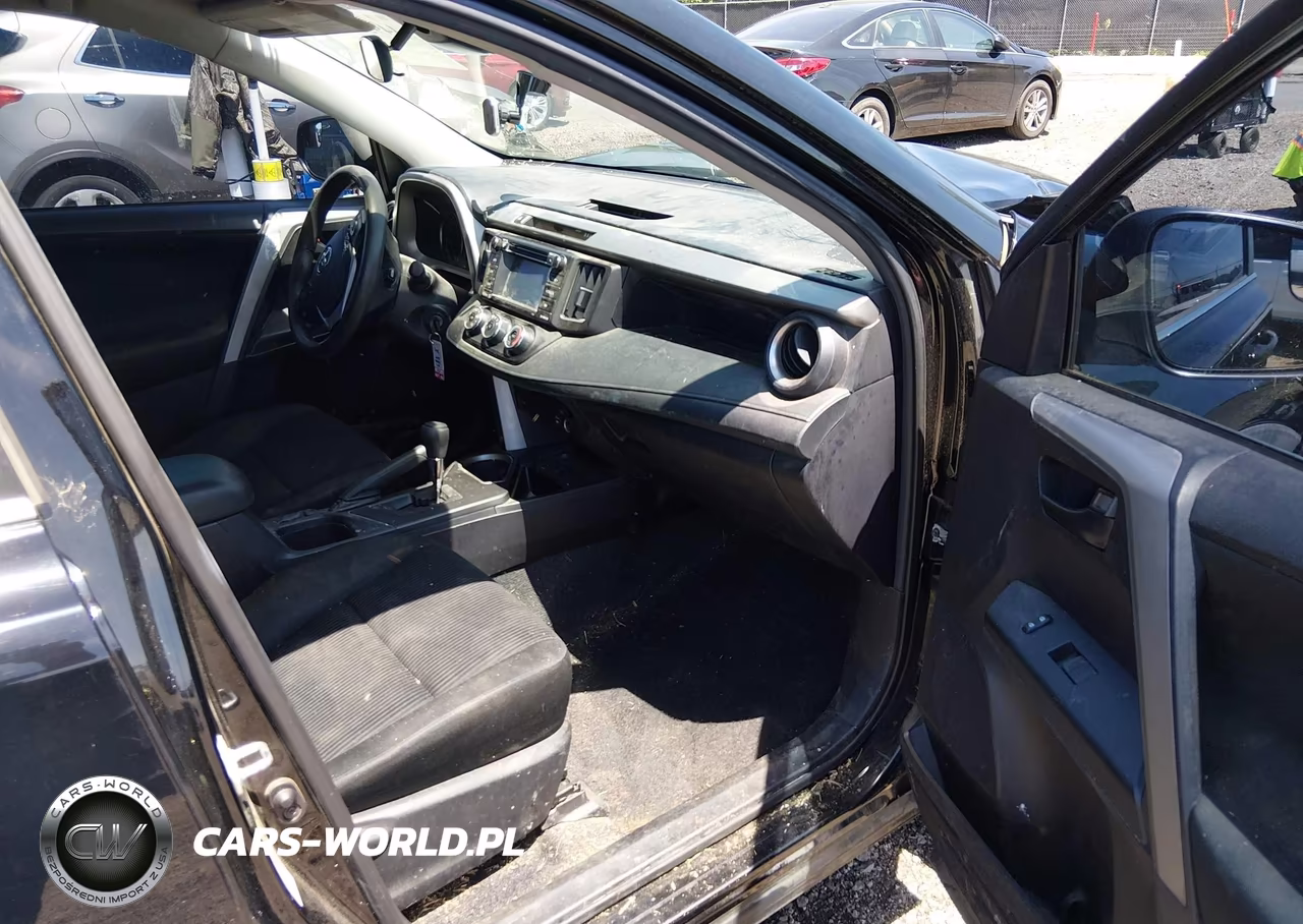 2017 Toyota Rav4 Le VIN:2T3BFREVXHW569980 - 5