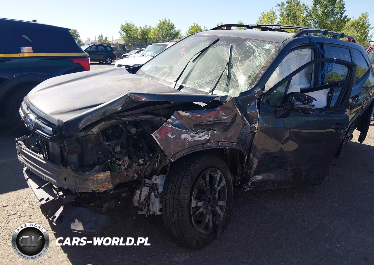 2022 Subaru Forester Sport VIN:JF2SKAGC5NH433123 - 2