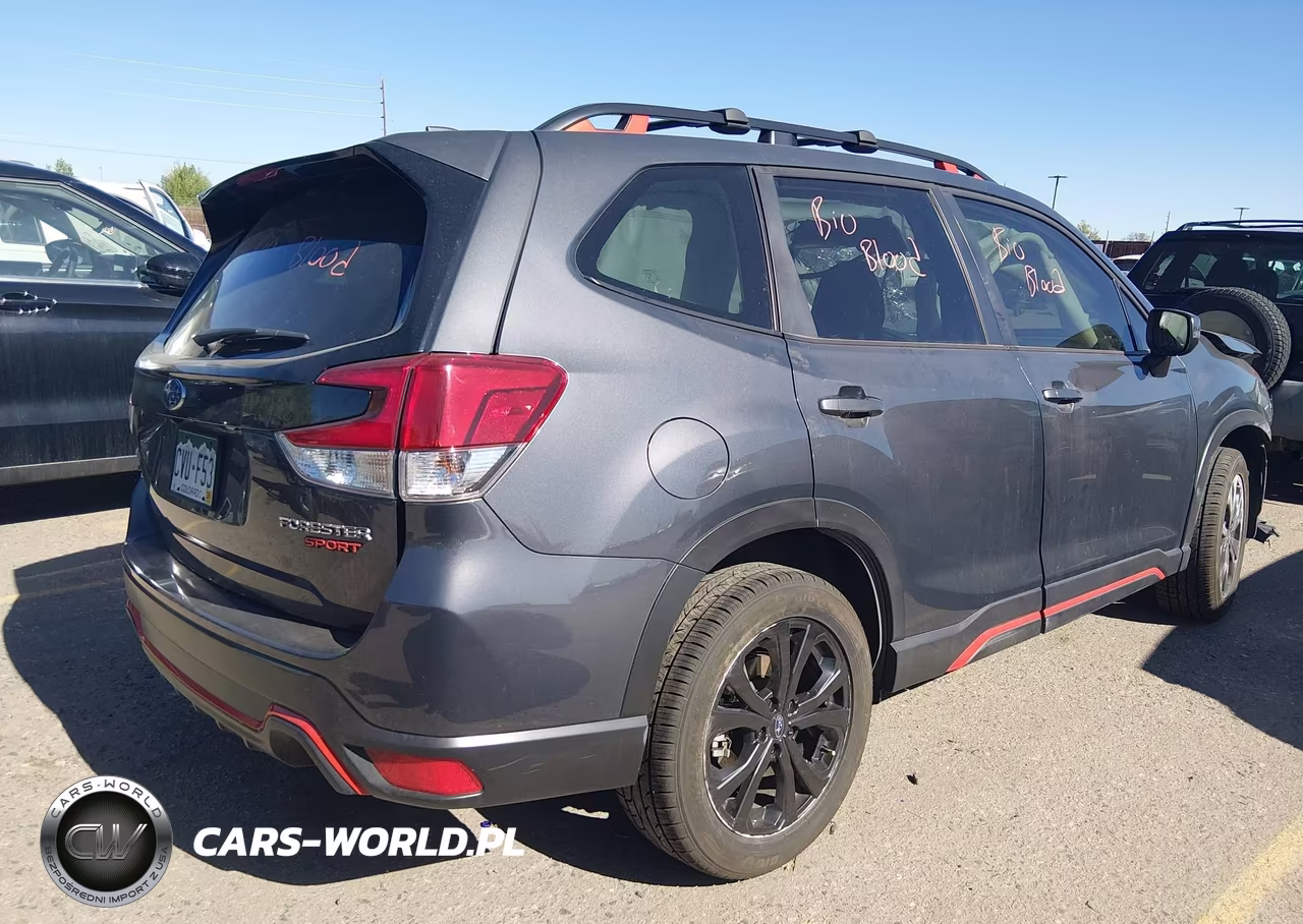 2022 Subaru Forester Sport VIN:JF2SKAGC5NH433123 - 4