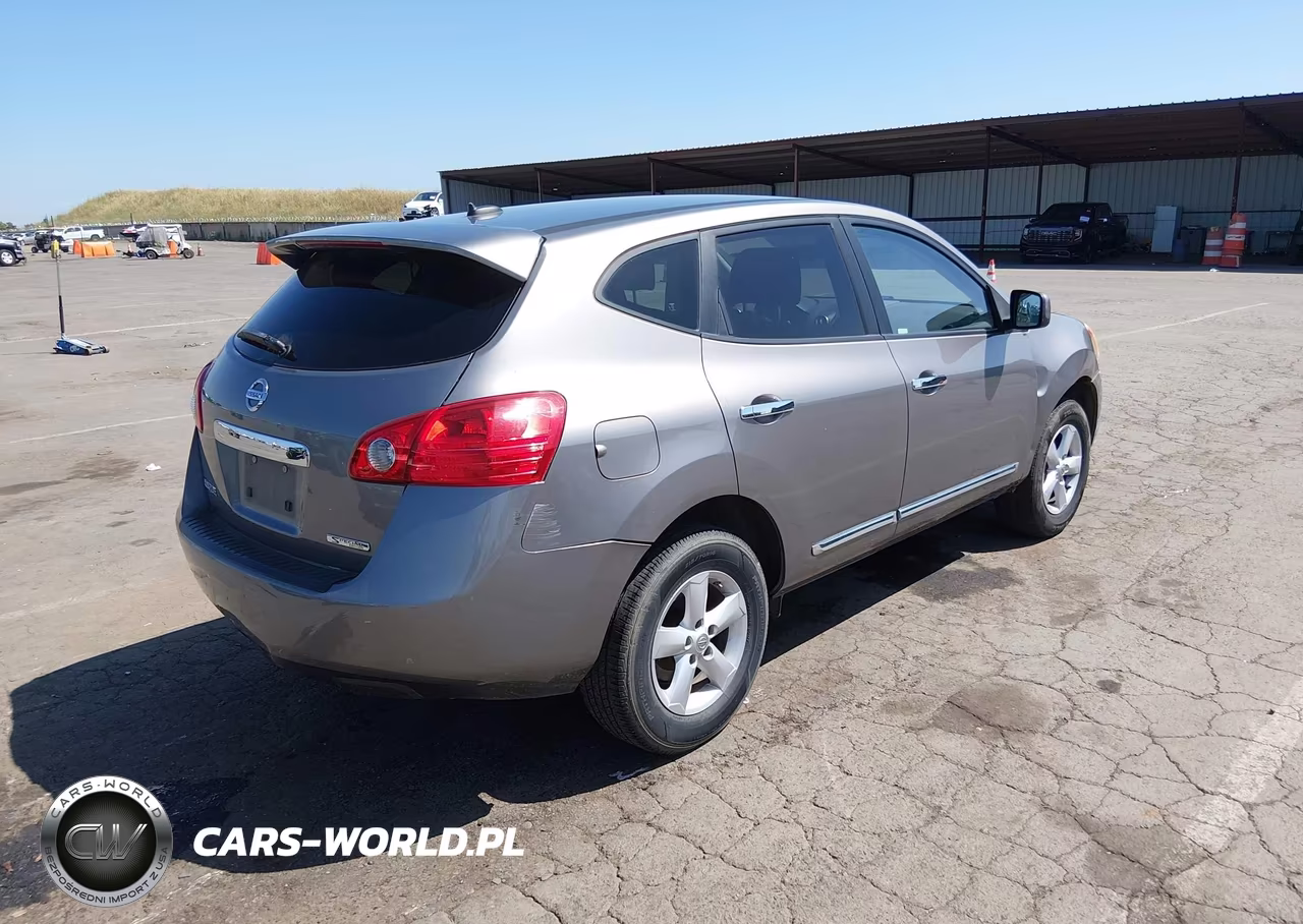 2013 Nissan Rogue S VIN:JN8AS5MT3DW551658 - 4