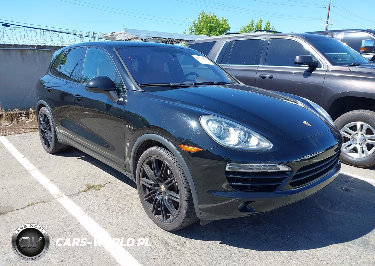 2012 Porsche Cayenne Hybrid S