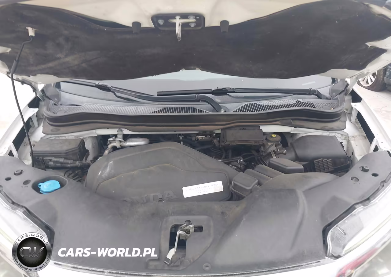 2017 Honda Pilot Touring VIN:5FNYF6H97HB002218 - 10