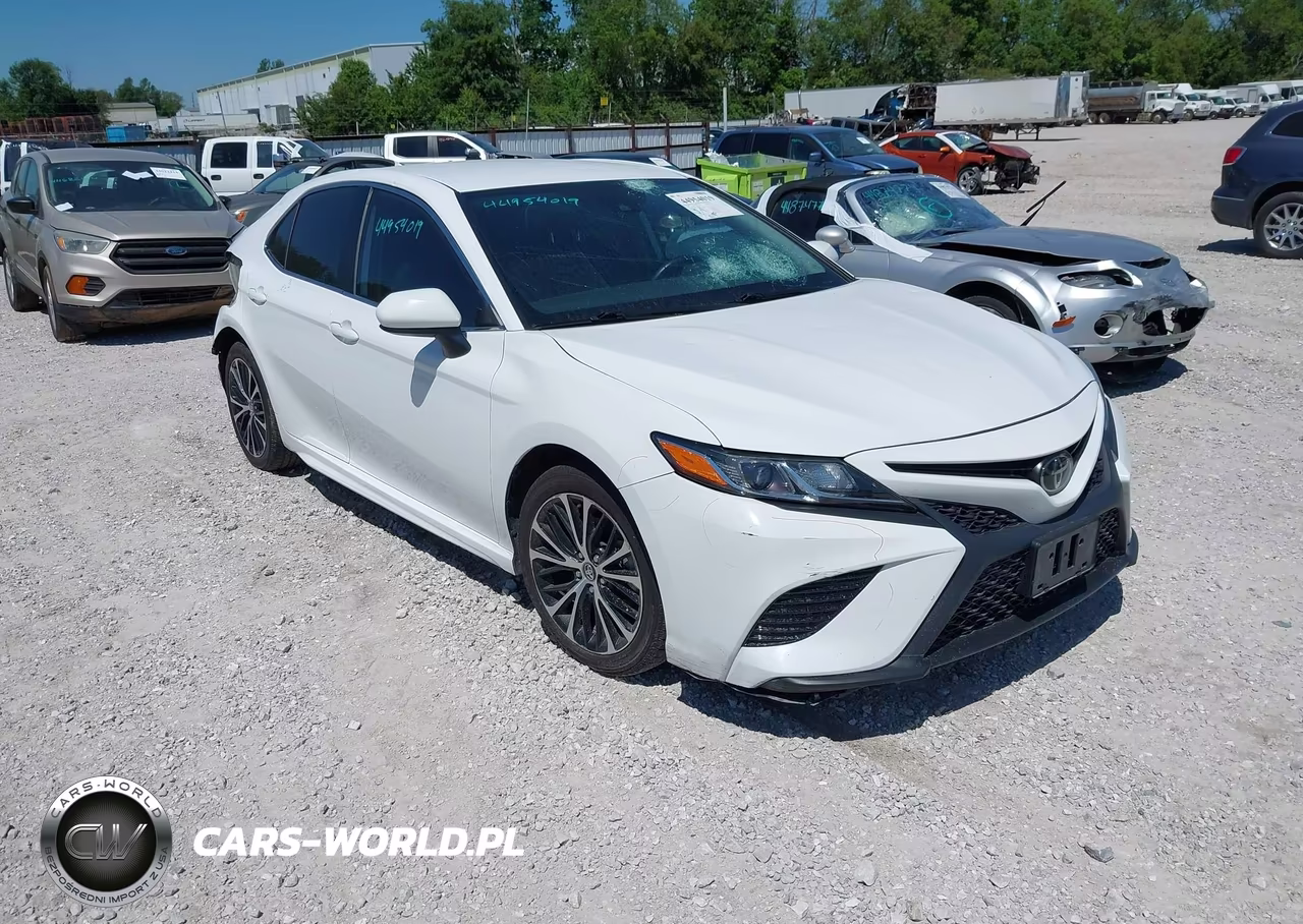 2020 Toyota Camry Se – zdjęcie 1 z 19