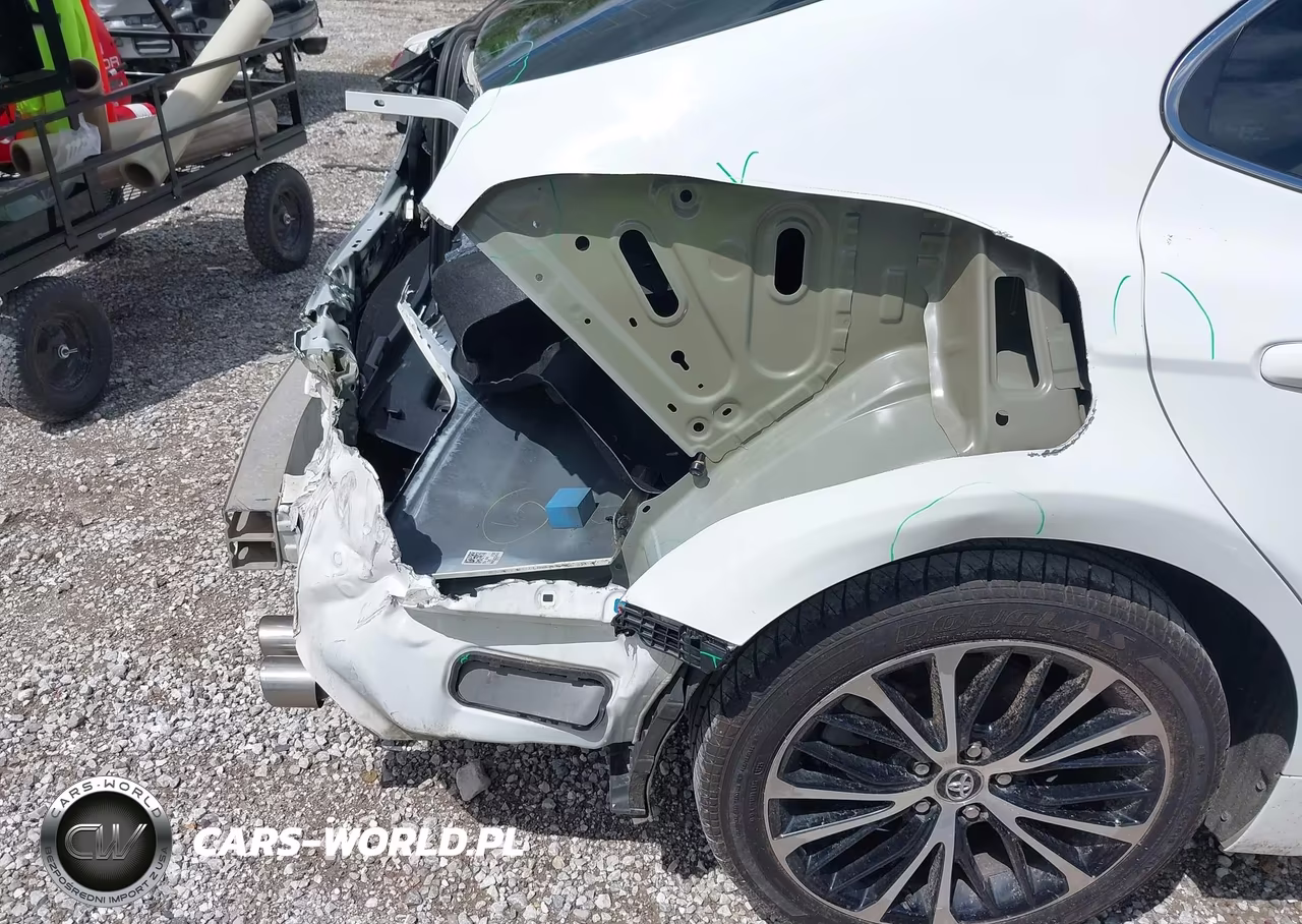 2020 Toyota Camry Se VIN:4T1G11AK4LU943874 - 19