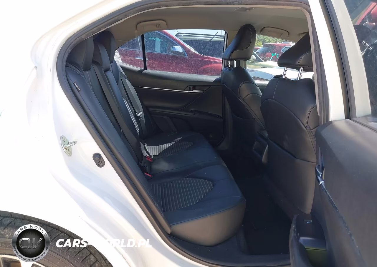 2020 Toyota Camry Se VIN:4T1G11AK4LU943874 - 8