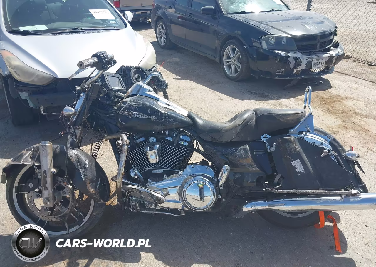 2017 Harley-Davidson Flhxs Street Glide Special VIN:1HD1KRC17HB694272 - 12